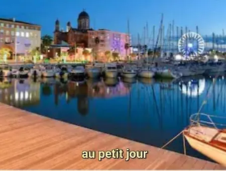 And Garden Blue Eden, Plages De Saint-raphael Cote D Azur