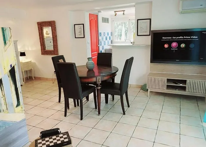 Апартаменты And Garden Blue Eden, Plages De Saint-raphael Cote D Azur Сен-Рафаэль